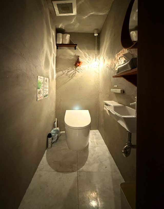 カラオケバーG.1のトイレ