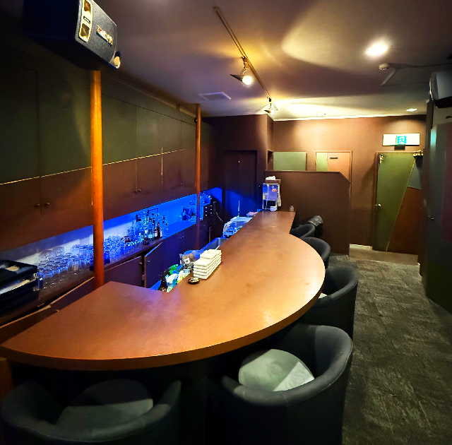 Pub Bloomのカウンター席