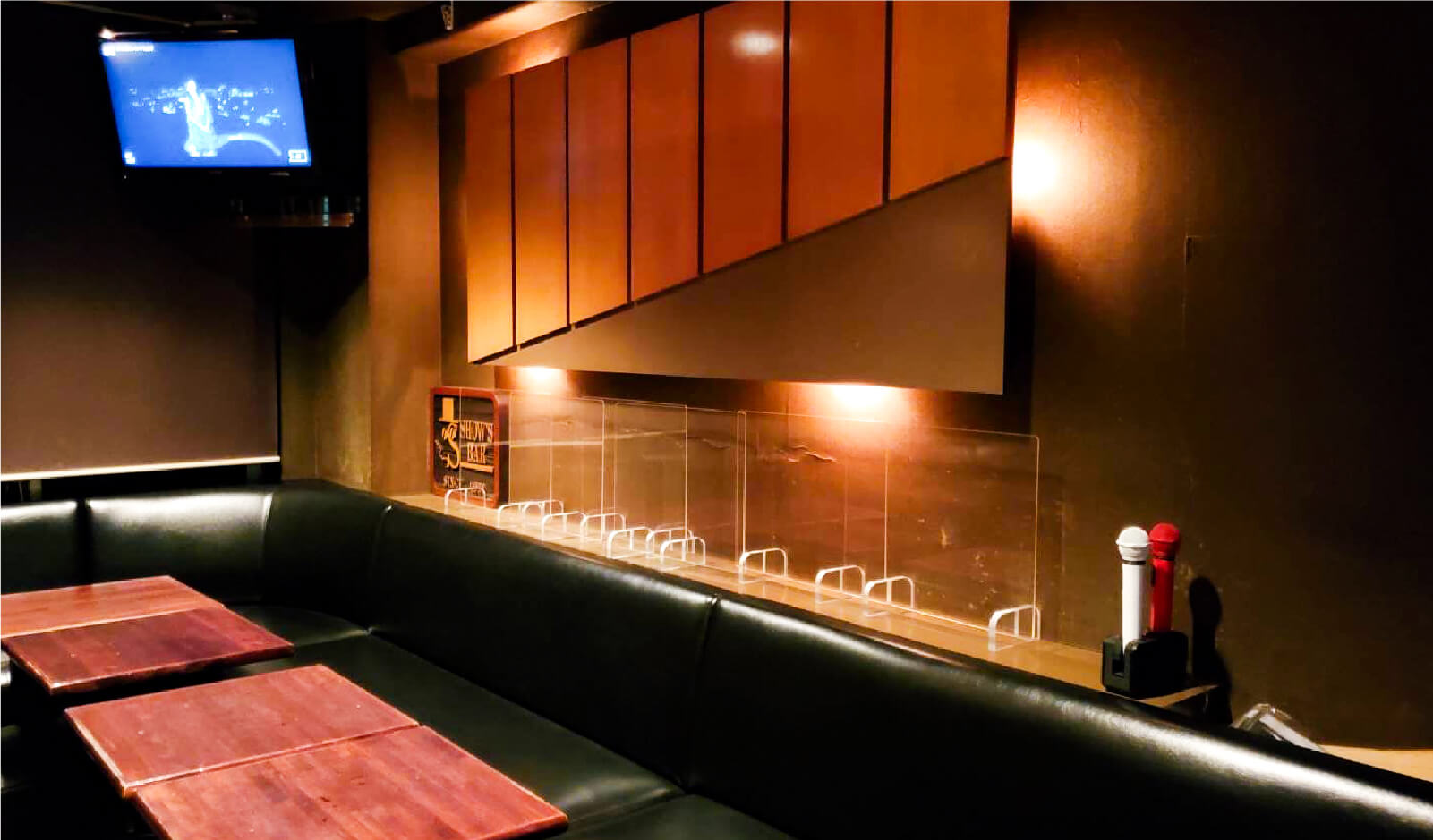 SHOW'S BARの店内