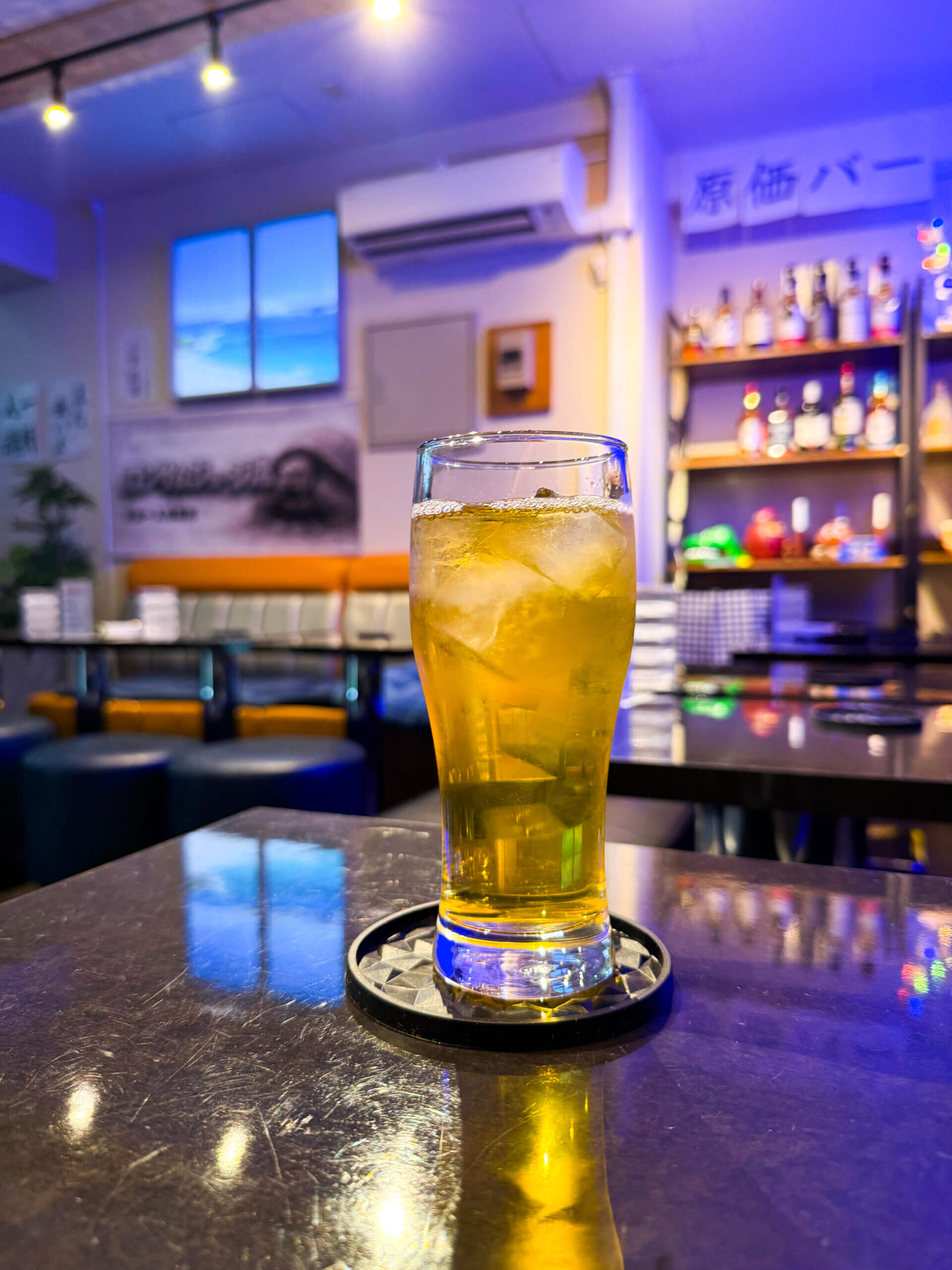 カラオケ・スナックバー「希望」の美人ママ